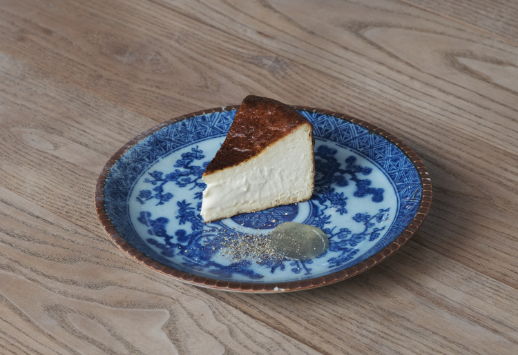 ▼バスクチーズケーキ Basque Cheesecake
