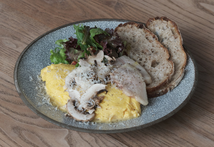 ▼オムレツ&ベーコン Omlette & Bacon Plate
